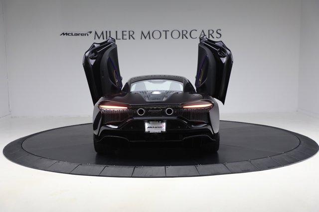 new 2025 McLaren Artura car, priced at $305,733