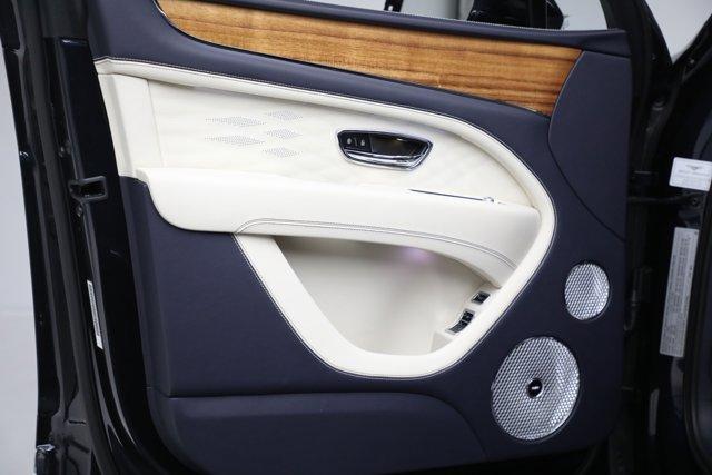 used 2023 Bentley Bentayga car