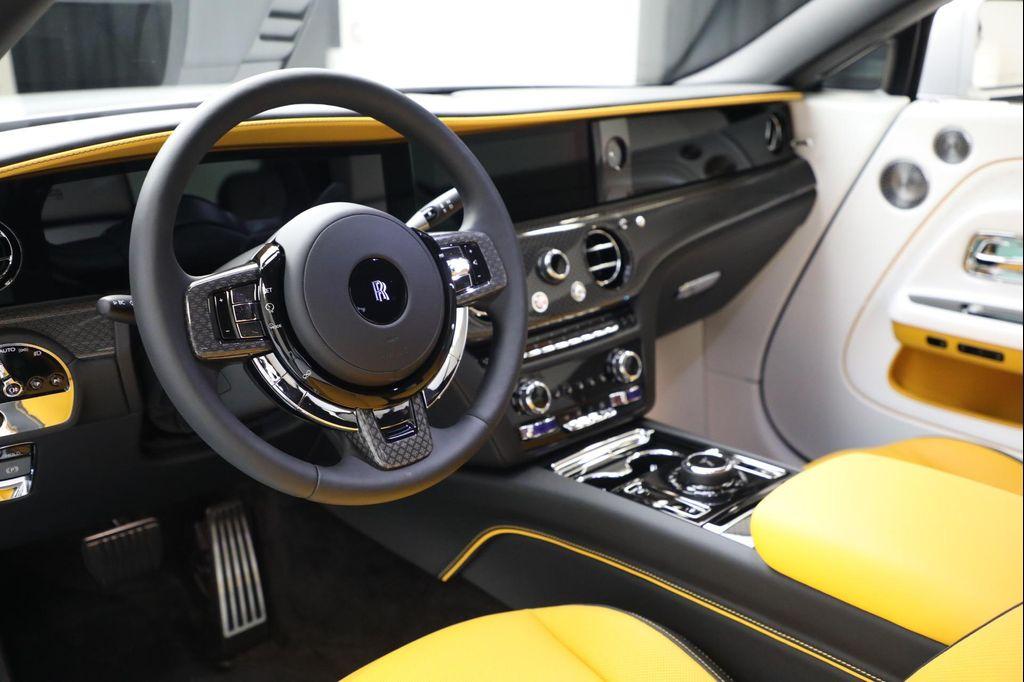 new 2025 Rolls-Royce Spectre car, priced at $561,925