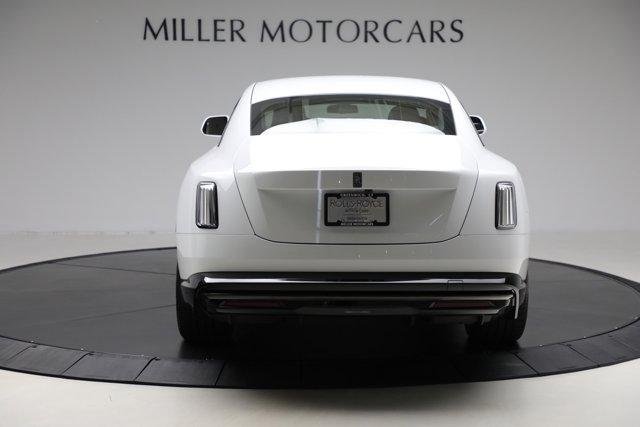 new 2025 Rolls-Royce Spectre car, priced at $561,925
