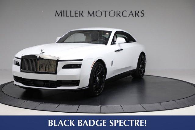 new 2025 Rolls-Royce Spectre car, priced at $561,925