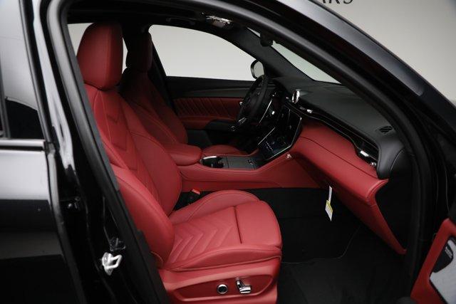 new 2025 Maserati Grecale car, priced at $114,035