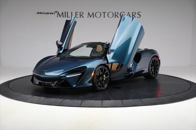 new 2025 McLaren Artura car, priced at $324,900