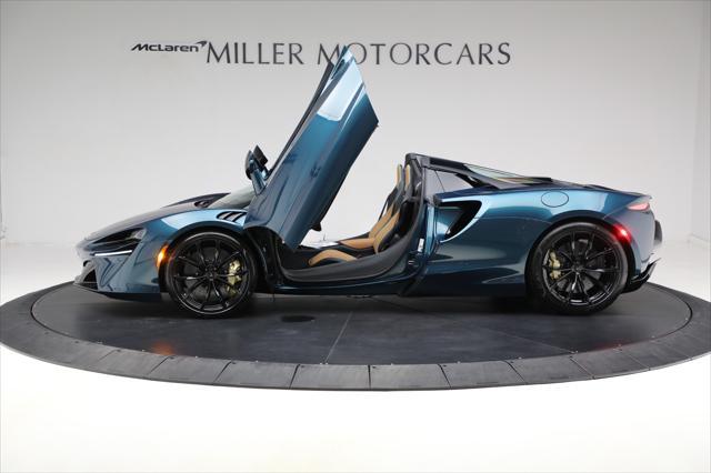 new 2025 McLaren Artura car, priced at $324,900