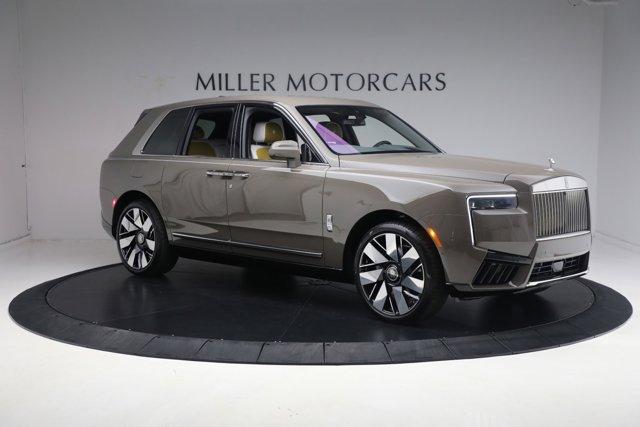 new 2025 Rolls-Royce Cullinan car, priced at $533,750