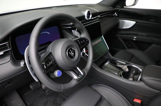 new 2025 Maserati Grecale car, priced at $68,443