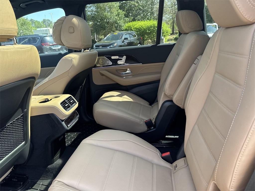new 2025 Mercedes-Benz GLS 450 car, priced at $106,665