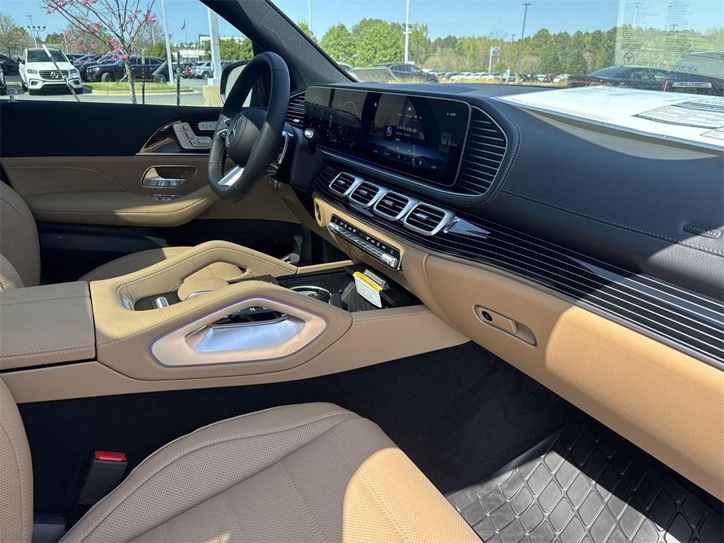 new 2025 Mercedes-Benz GLS 450 car, priced at $106,665