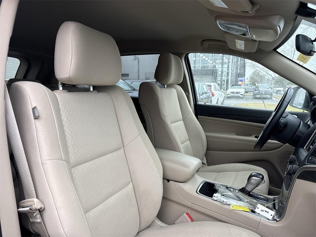 used 2021 Jeep Grand Cherokee car, priced at $18,712