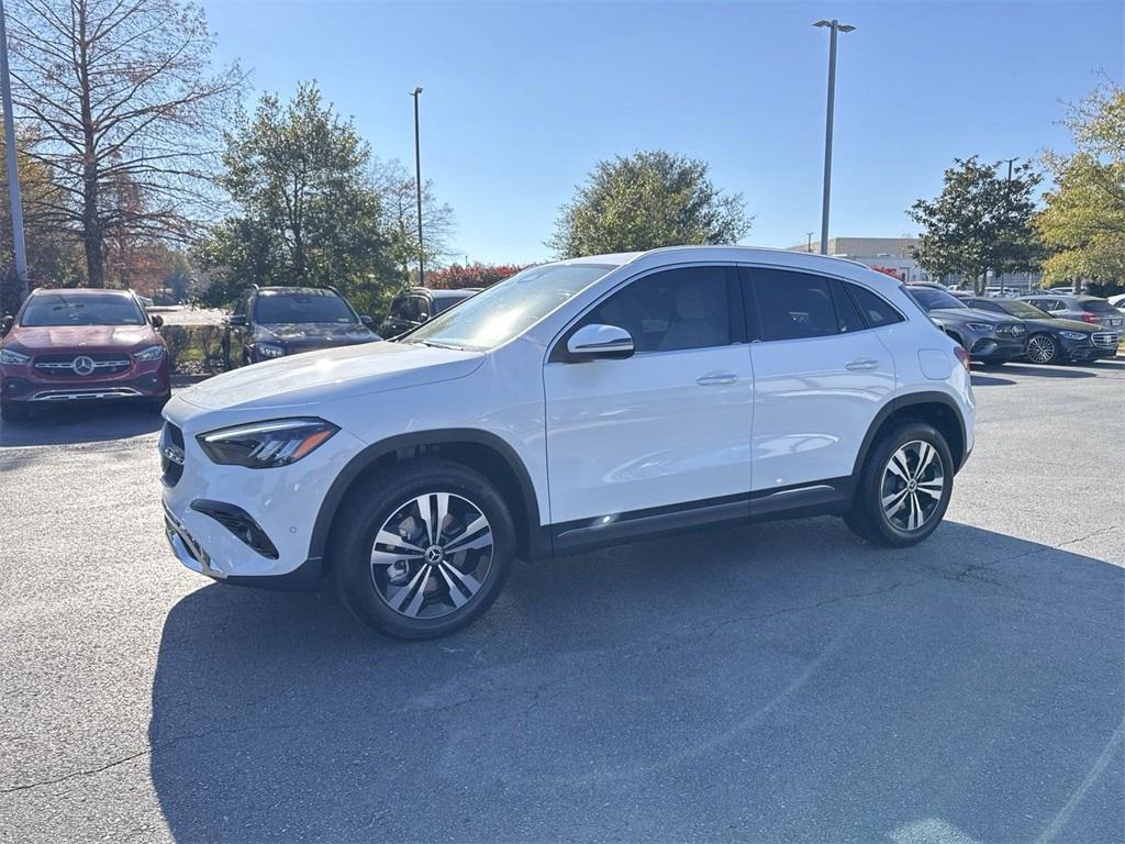 new 2025 Mercedes-Benz GLA 250 car, priced at $44,345