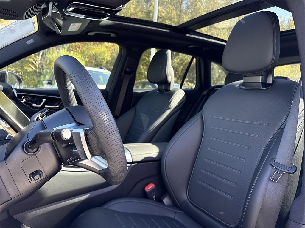 new 2026 Mercedes-Benz GLC 300 car, priced at $65,645