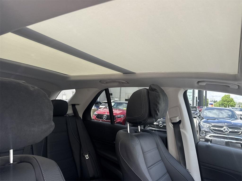 new 2025 Mercedes-Benz GLE 450e car, priced at $90,505