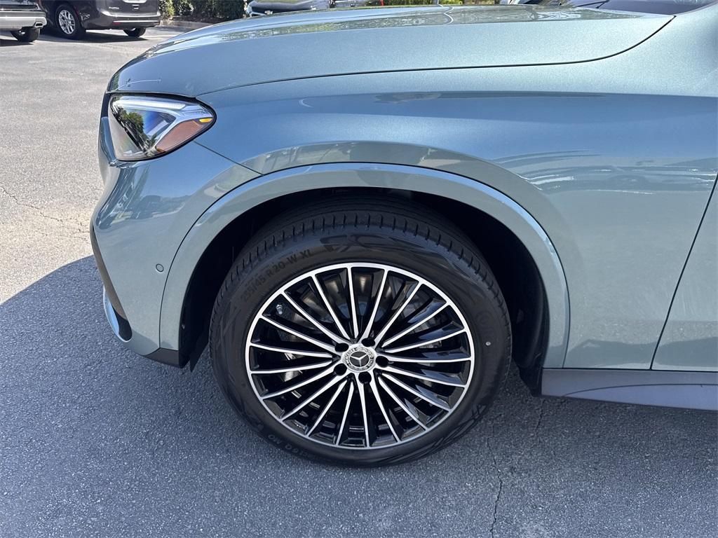 new 2025 Mercedes-Benz GLC 300 car, priced at $59,465