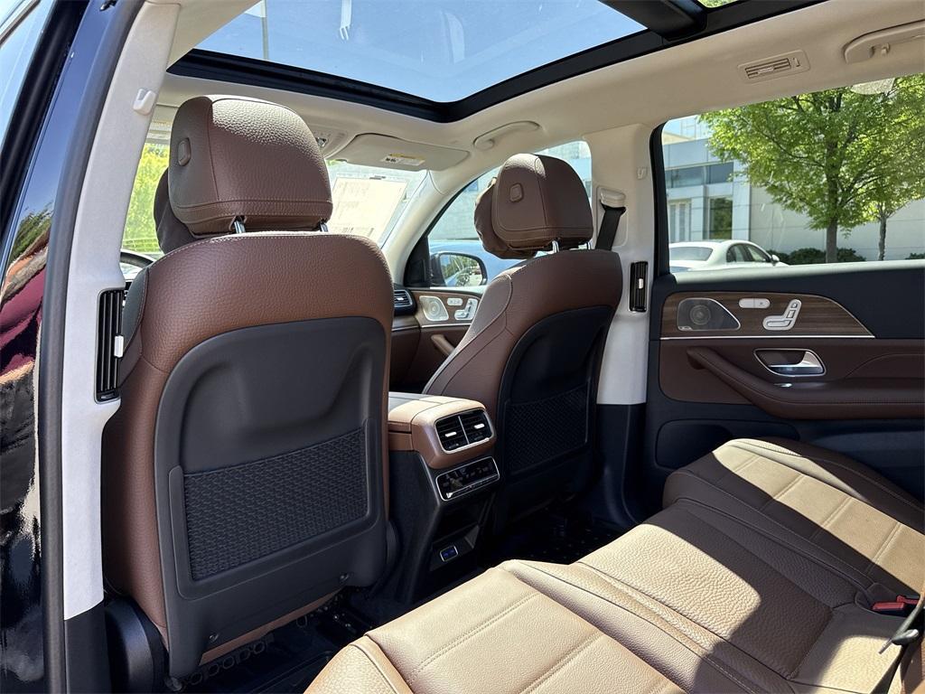 new 2025 Mercedes-Benz GLS 450 car, priced at $100,475