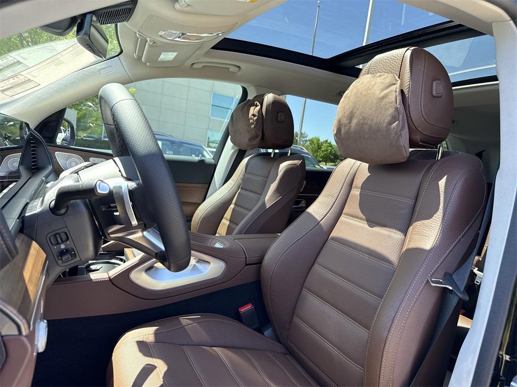 new 2025 Mercedes-Benz GLS 450 car, priced at $100,475
