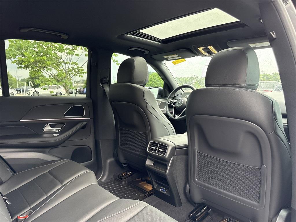 used 2025 Mercedes-Benz GLE 350 car, priced at $63,350