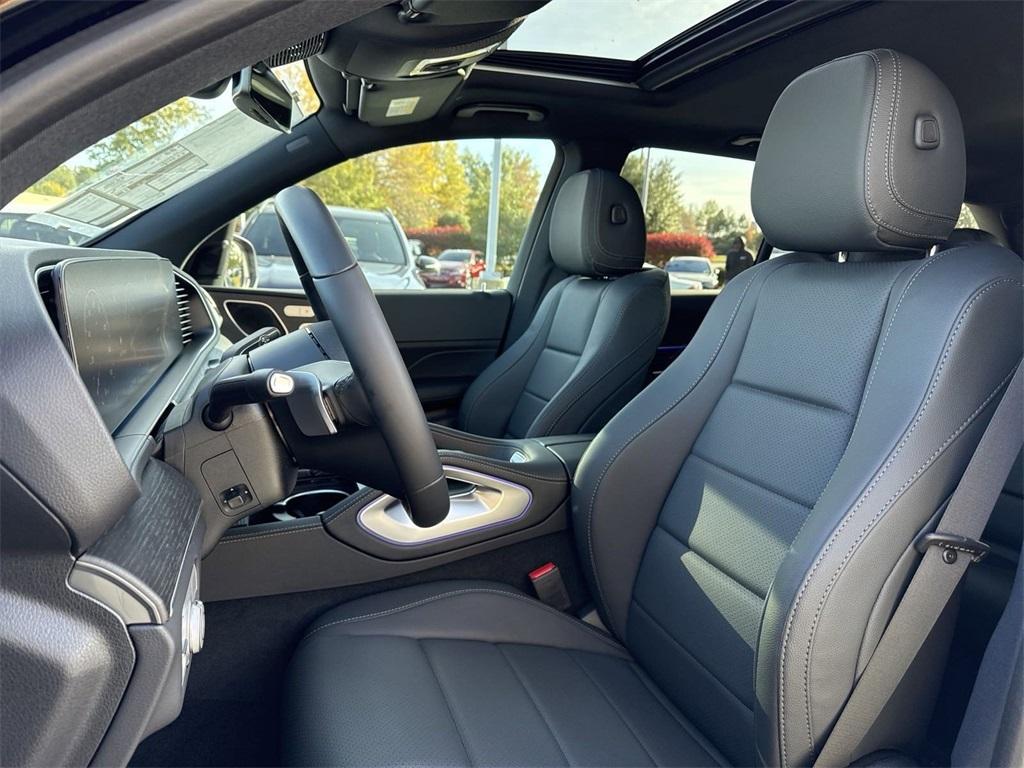 used 2025 Mercedes-Benz GLE 350 car, priced at $72,000