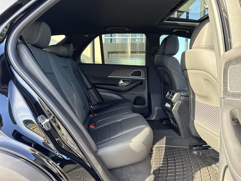used 2025 Mercedes-Benz GLE 350 car, priced at $72,000