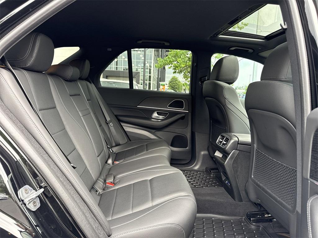 used 2025 Mercedes-Benz GLE 350 car, priced at $63,350