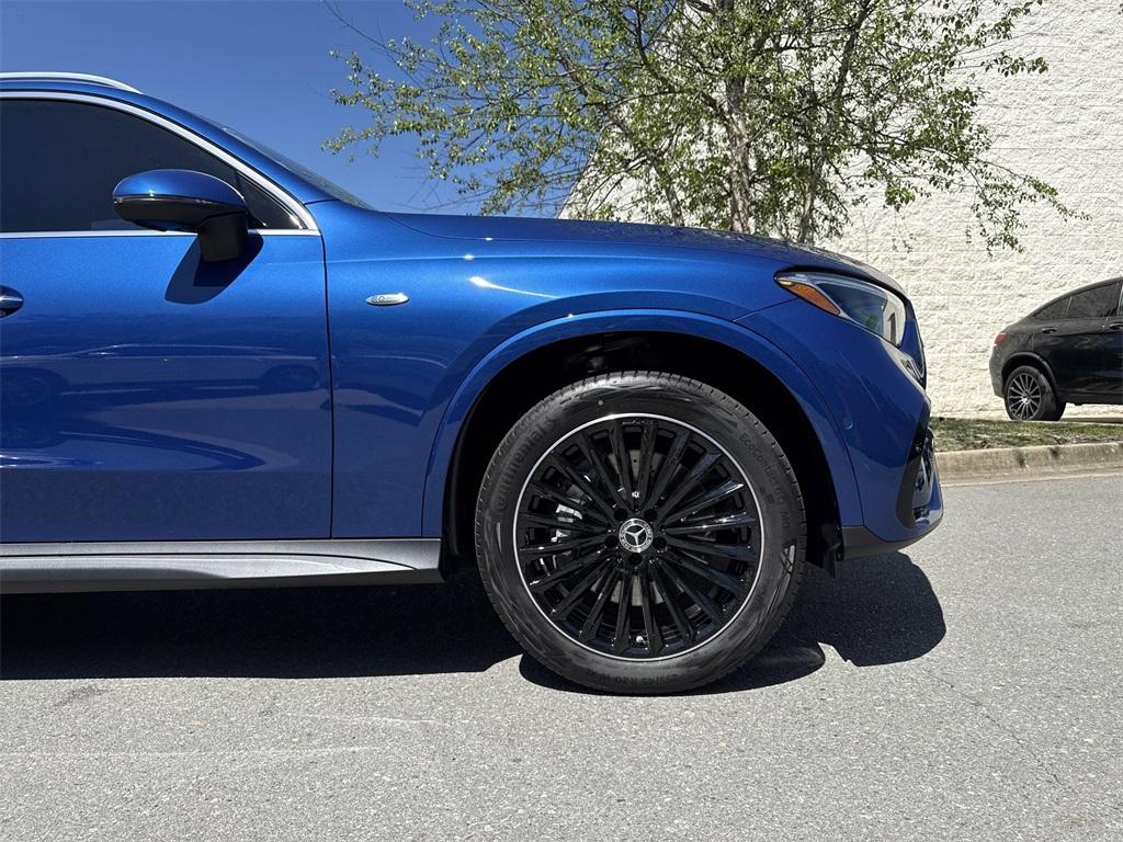 new 2025 Mercedes-Benz GLC 350e car, priced at $66,400