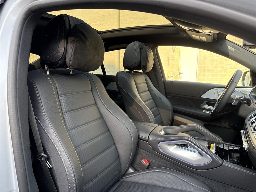 new 2026 Mercedes-Benz GLE 450 car, priced at $92,810