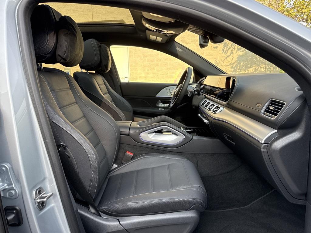 new 2026 Mercedes-Benz GLE 450 car, priced at $92,810