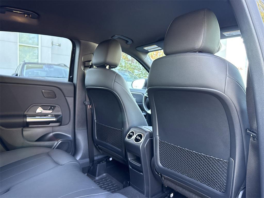 used 2025 Mercedes-Benz GLA 250 car, priced at $43,900