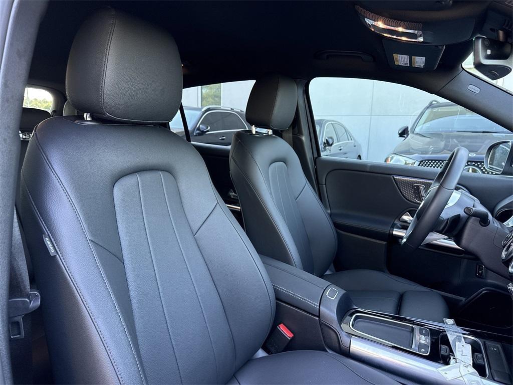 used 2025 Mercedes-Benz GLA 250 car, priced at $43,900