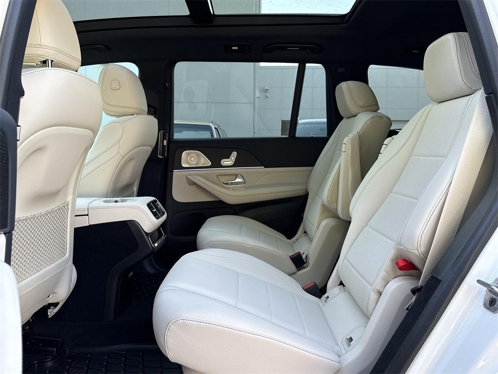 used 2025 Mercedes-Benz GLS 450 car, priced at $88,900