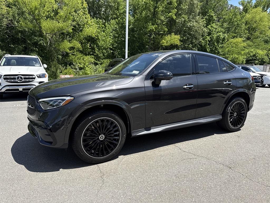 new 2025 Mercedes-Benz GLC 300 car, priced at $68,235