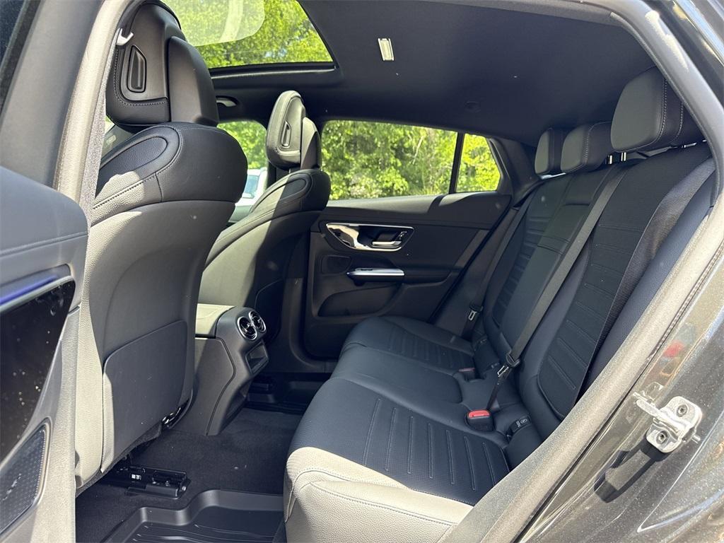 new 2025 Mercedes-Benz GLC 300 car, priced at $68,235