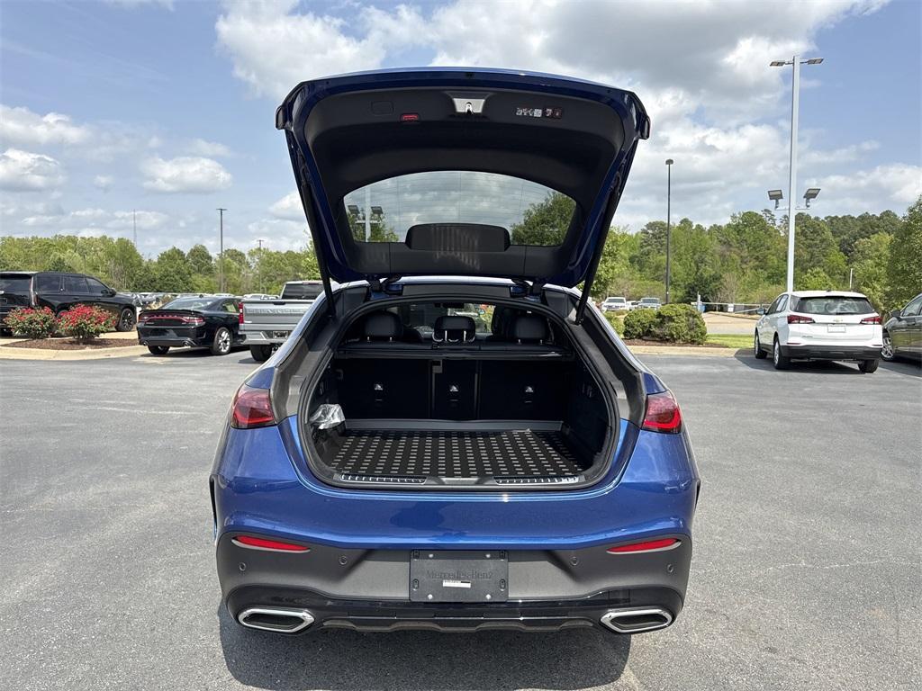 new 2025 Mercedes-Benz GLC 300 car, priced at $68,485