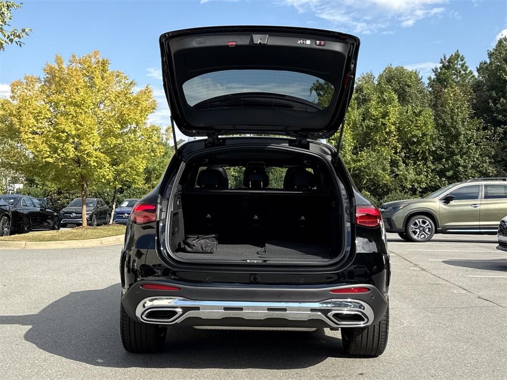 new 2026 Mercedes-Benz GLC 300 car, priced at $58,450