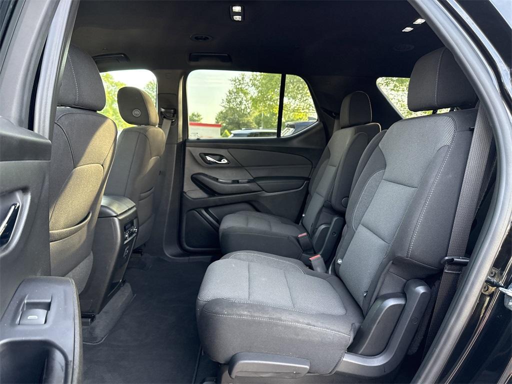 used 2022 Chevrolet Traverse car, priced at $21,250