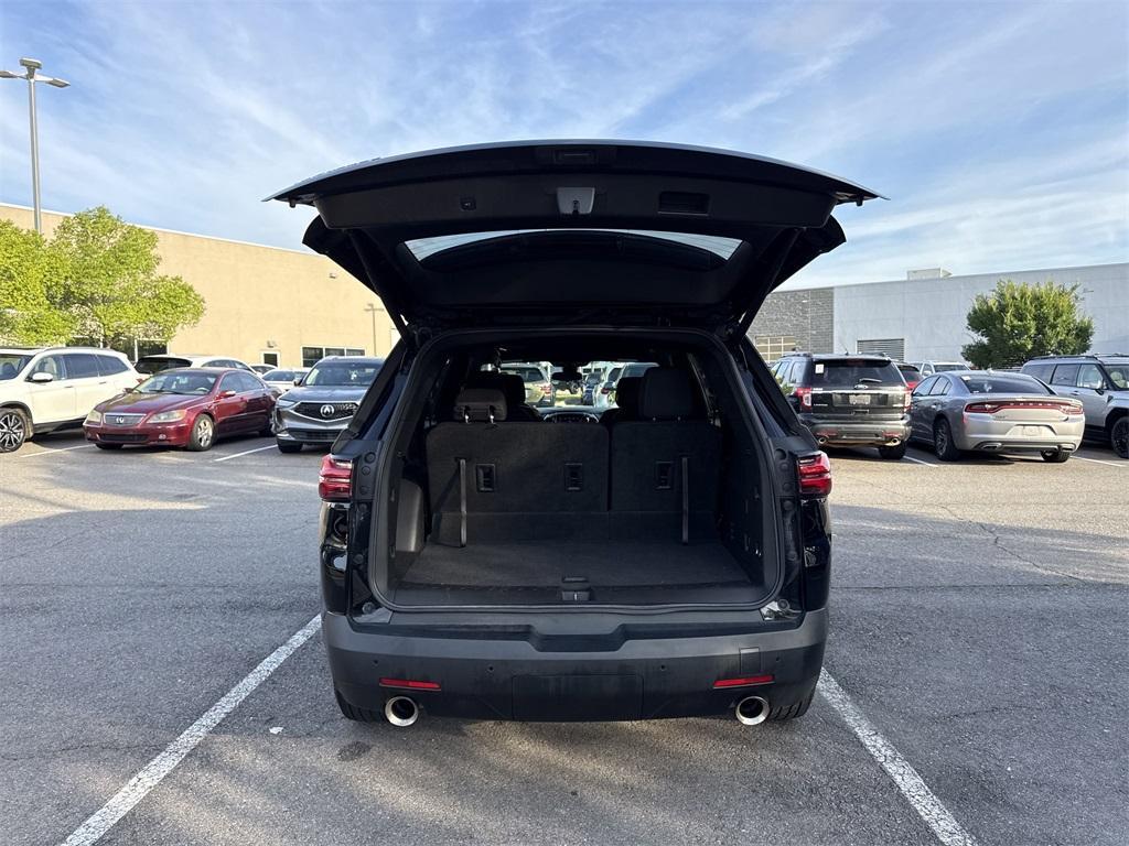 used 2022 Chevrolet Traverse car, priced at $21,250