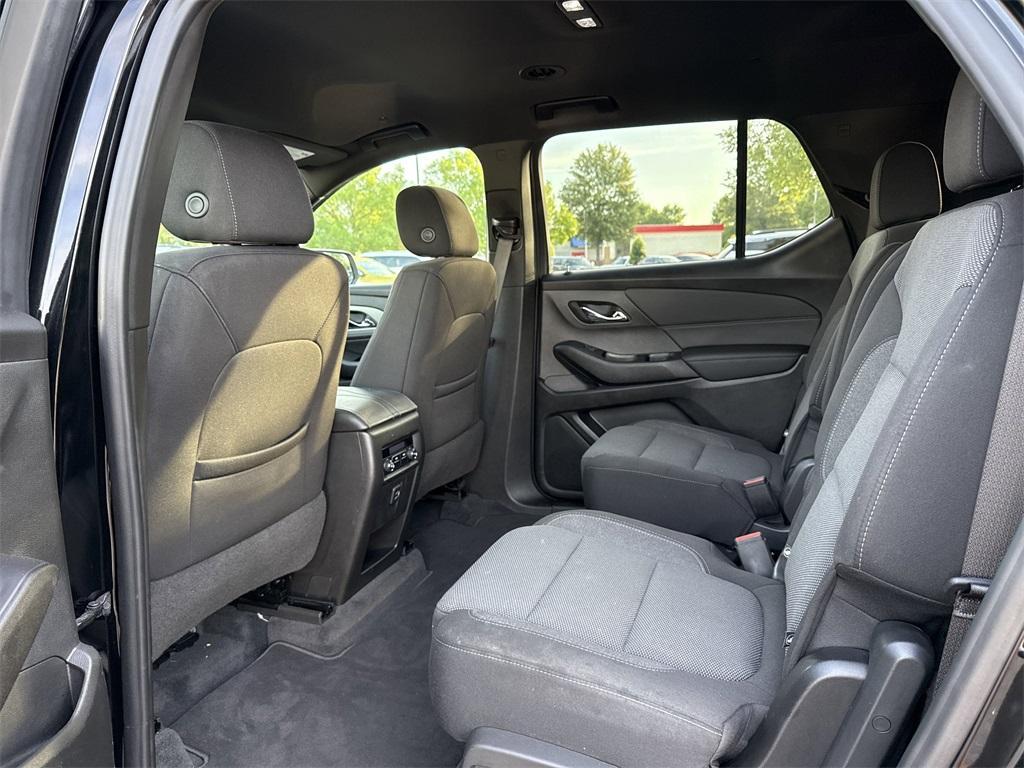 used 2022 Chevrolet Traverse car, priced at $21,250