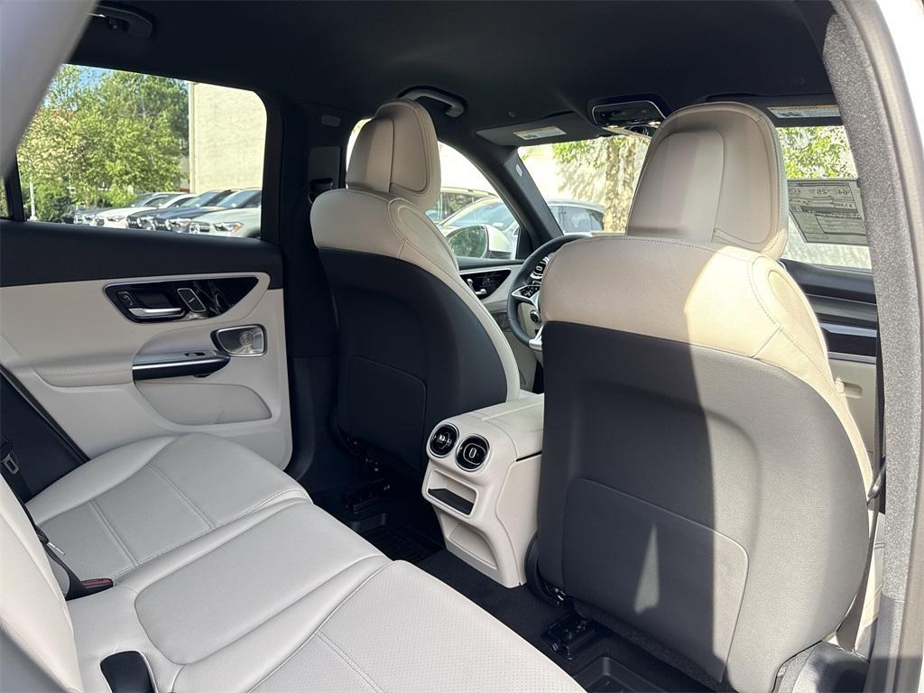 new 2025 Mercedes-Benz GLC 350e car, priced at $64,685