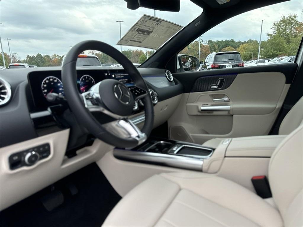 new 2025 Mercedes-Benz GLA 250 car, priced at $45,845