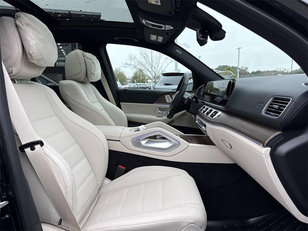 new 2026 Mercedes-Benz GLE 450 car, priced at $93,860