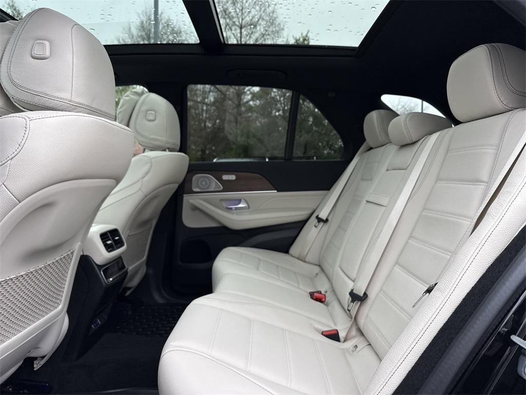 new 2026 Mercedes-Benz GLE 450 car, priced at $93,860