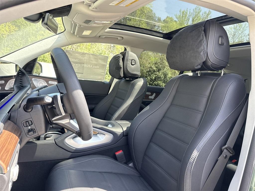 new 2025 Mercedes-Benz GLS 450 car, priced at $110,625