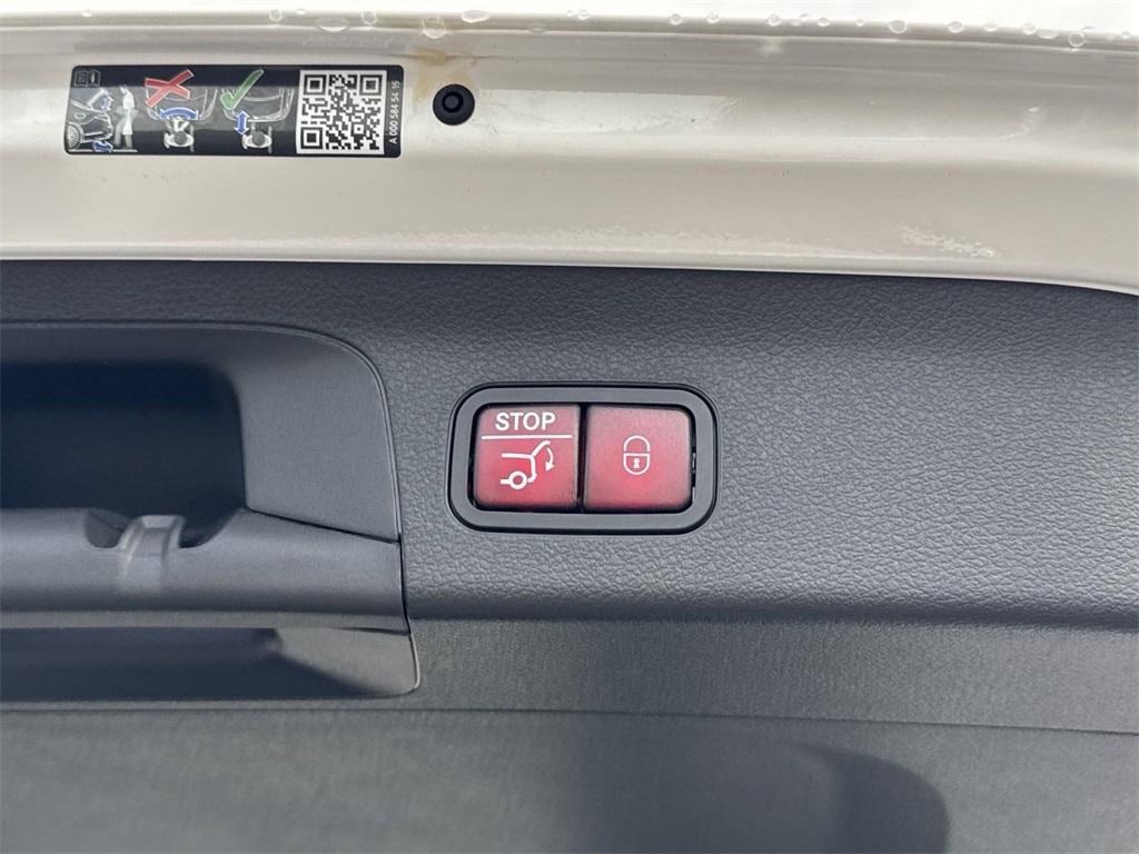 new 2025 Mercedes-Benz GLS 450 car, priced at $97,430