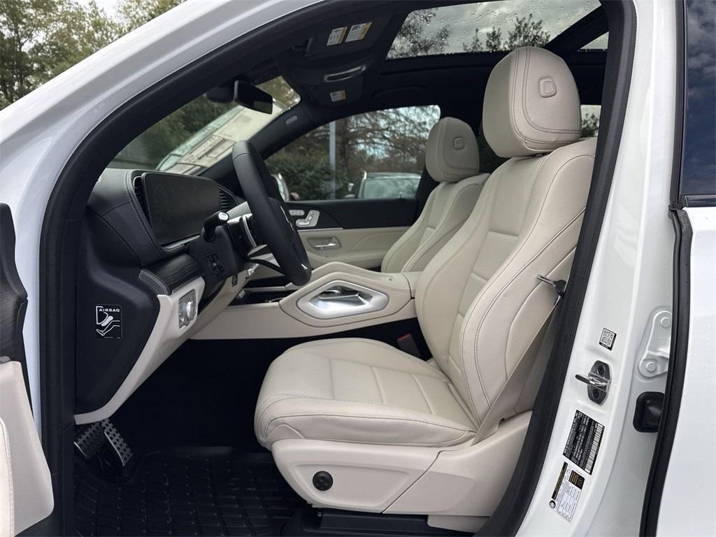 new 2025 Mercedes-Benz GLS 450 car, priced at $97,430