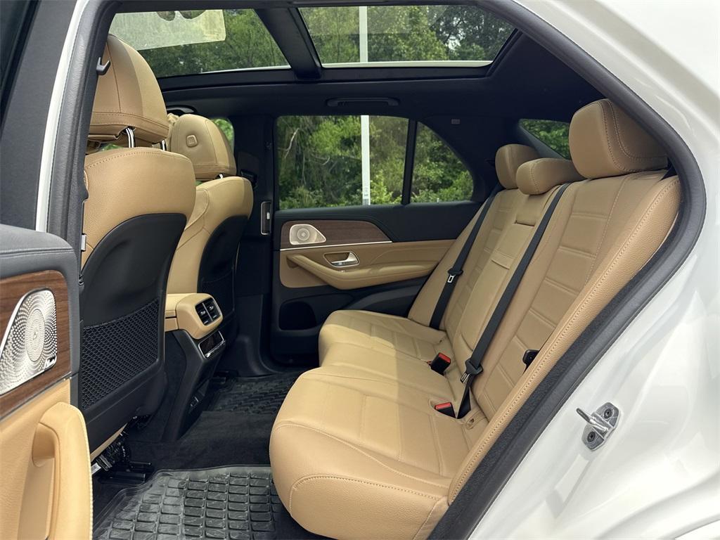 new 2025 Mercedes-Benz GLE 350 car, priced at $82,605
