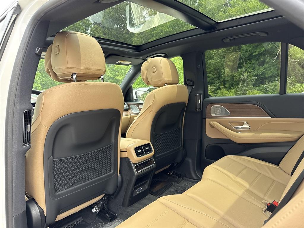 new 2025 Mercedes-Benz GLE 350 car, priced at $82,605