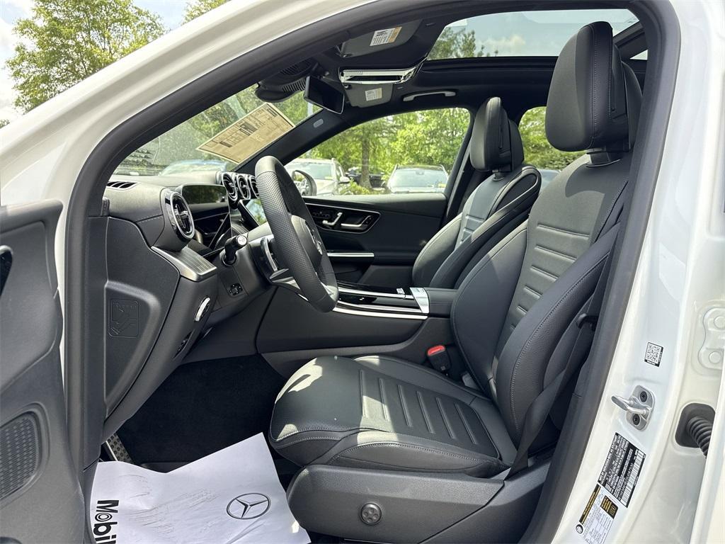 new 2025 Mercedes-Benz GLC 300 car, priced at $57,800