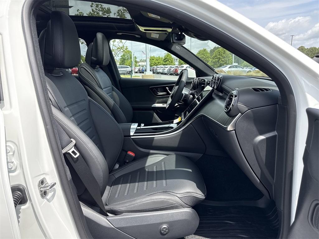 new 2025 Mercedes-Benz GLC 300 car, priced at $57,800