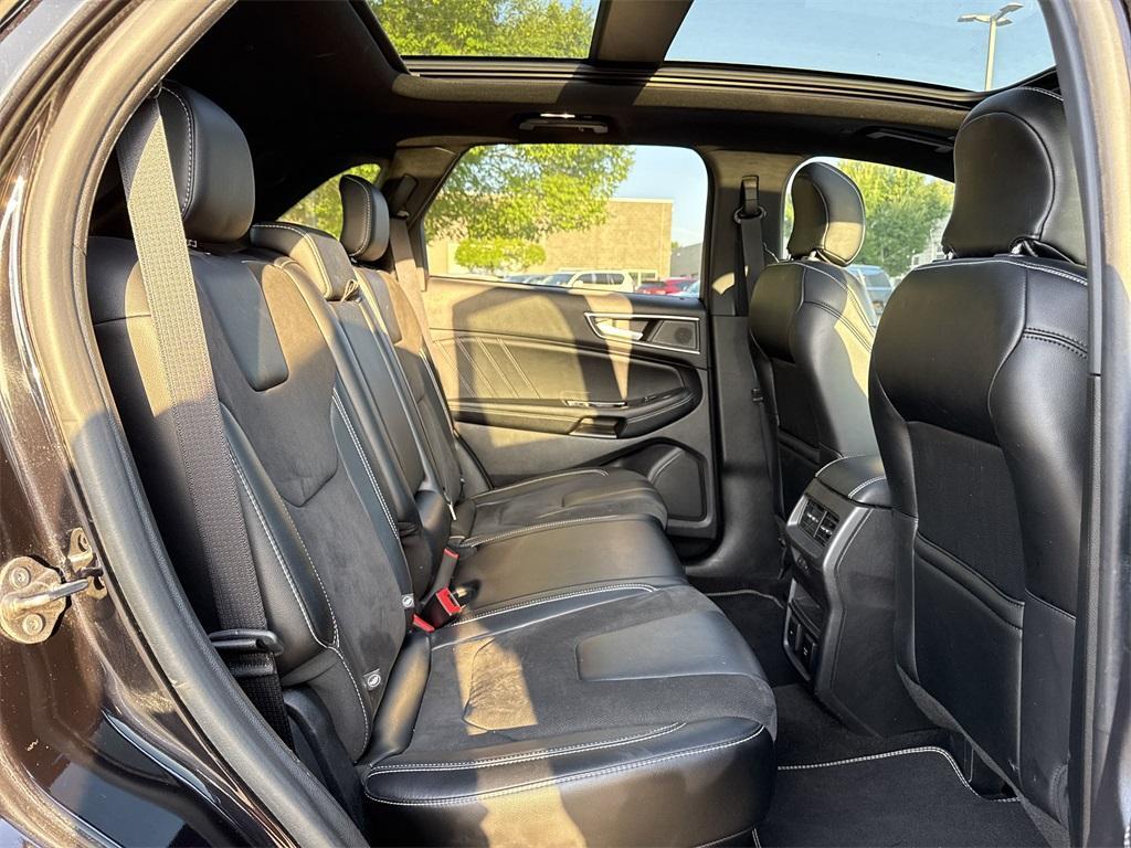 used 2019 Ford Edge car, priced at $20,000