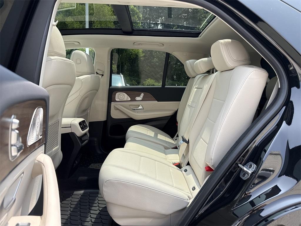 new 2025 Mercedes-Benz GLE 350 car, priced at $75,275