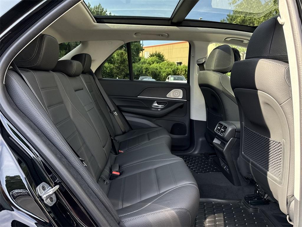 new 2025 Mercedes-Benz GLE 450e car, priced at $88,165